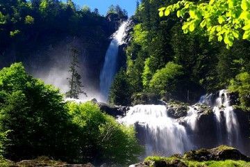 waterfall french pyrenees gr10 trek